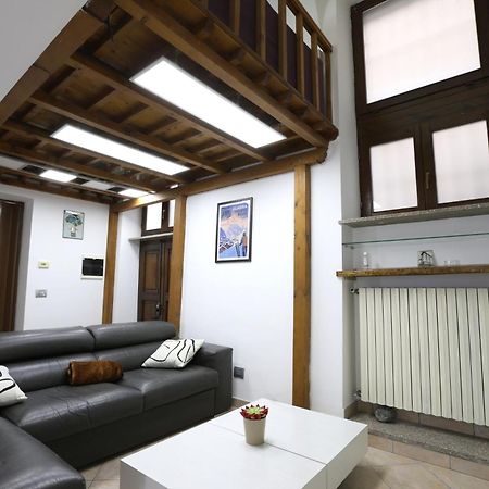 Loft Piazza Cavour Верчелли Экстерьер фото
